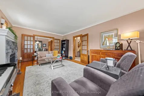 39 Borden Avenue N Kitchener ON N2H 3H9