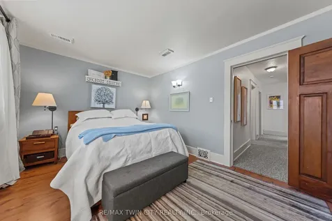 39 Borden Avenue N Kitchener ON N2H 3H9