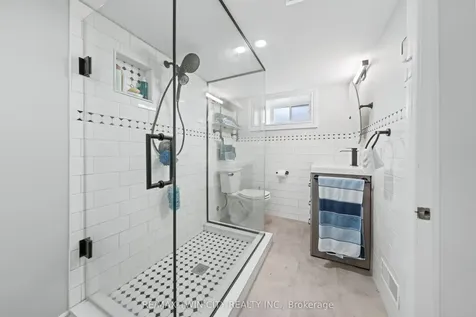39 Borden Avenue N Kitchener ON N2H 3H9