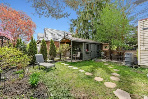39 Borden Avenue N Kitchener ON N2H 3H9