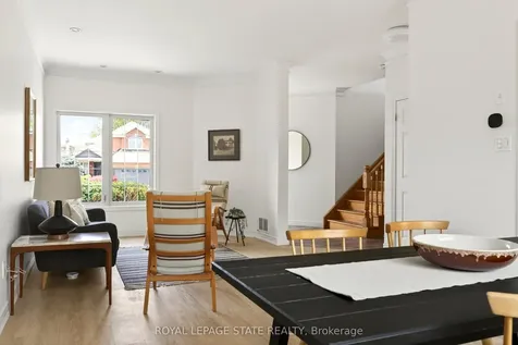 39 Distin Drive Hamilton ON L9A 5K4