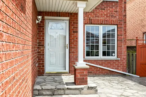 39 Distin Drive Hamilton ON L9A 5K4