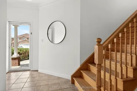 39 Distin Drive Hamilton ON L9A 5K4