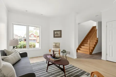 39 Distin Drive Hamilton ON L9A 5K4