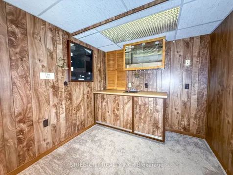 785 Ross Avenue Sarnia ON N7T 7R1
