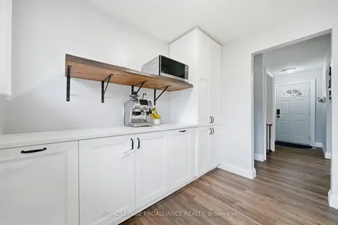 584 Whites Road Quinte West ON K8V 0P7