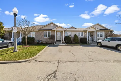 24 Kenyon Crescent Grimsby ON L3M 5S4