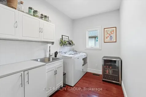 12 Dorchester Drive Prince Edward County ON K0K 3L0