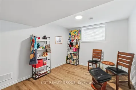 12 Dorchester Drive Prince Edward County ON K0K 3L0