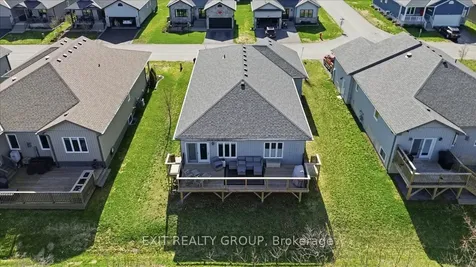 12 Dorchester Drive Prince Edward County ON K0K 3L0