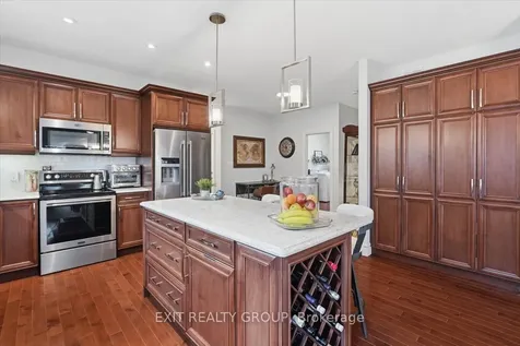 12 Dorchester Drive Prince Edward County ON K0K 3L0