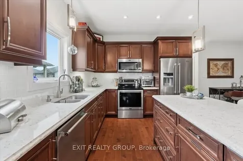 12 Dorchester Drive Prince Edward County ON K0K 3L0