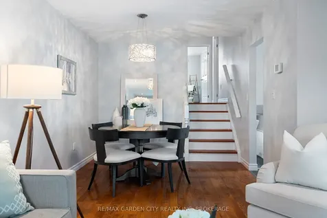28 Fox Trail Drive St. Catharines ON L2S 3T7