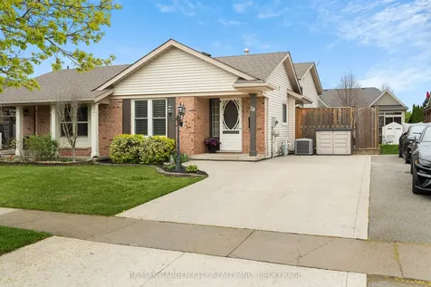 28 Fox Trail Drive St. Catharines ON L2S 3T7