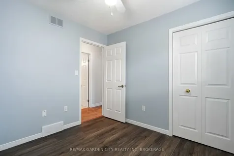 28 Fox Trail Drive St. Catharines ON L2S 3T7
