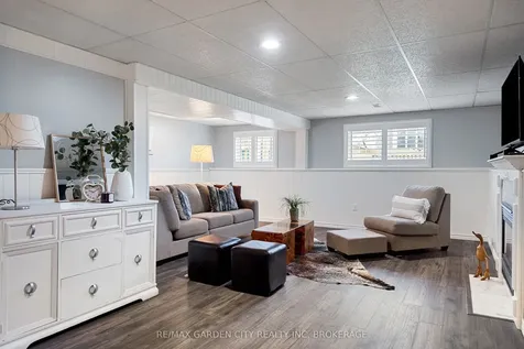 28 Fox Trail Drive St. Catharines ON L2S 3T7