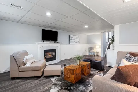 28 Fox Trail Drive St. Catharines ON L2S 3T7