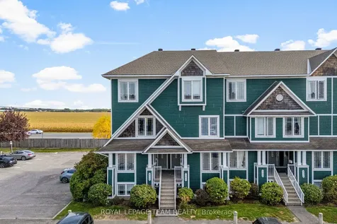 368 Crownridge Drive Kanata ON K2M 3A4