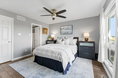 368 Crownridge Drive Kanata ON K2M 3A4