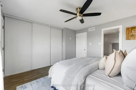 368 Crownridge Drive Kanata ON K2M 3A4