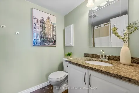 368 Crownridge Drive Kanata ON K2M 3A4