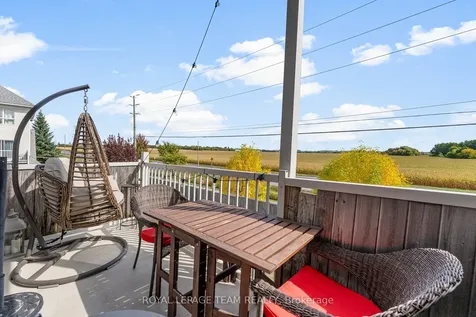 368 Crownridge Drive Kanata ON K2M 3A4