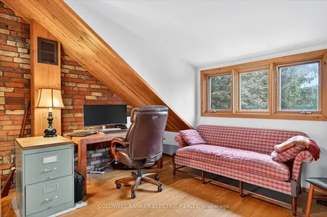 230 Geraldine Avenue Peterborough ON K9H 4T9