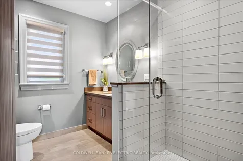 230 Geraldine Avenue Peterborough ON K9H 4T9