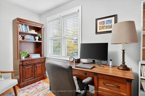 230 Geraldine Avenue Peterborough ON K9H 4T9