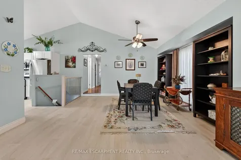 23 Juliebeth Drive Hamilton ON L9B 2N6