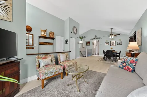23 Juliebeth Drive Hamilton ON L9B 2N6