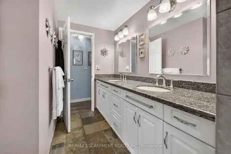 23 Juliebeth Drive Hamilton ON L9B 2N6