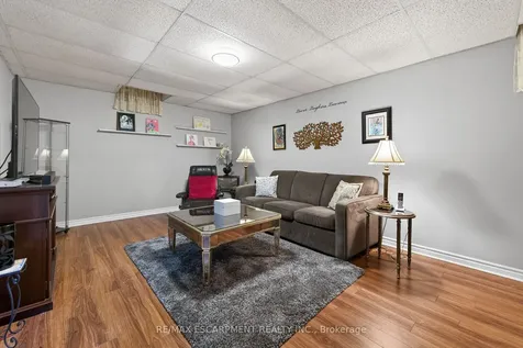 23 Juliebeth Drive Hamilton ON L9B 2N6