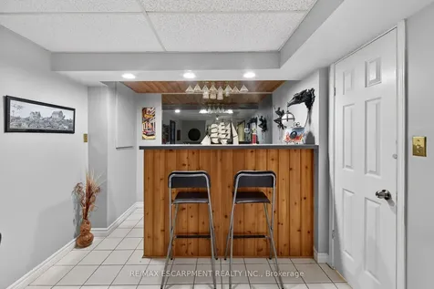 23 Juliebeth Drive Hamilton ON L9B 2N6