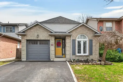 23 Juliebeth Drive Hamilton ON L9B 2N6