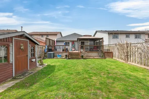 23 Juliebeth Drive Hamilton ON L9B 2N6
