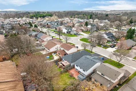 23 Juliebeth Drive Hamilton ON L9B 2N6