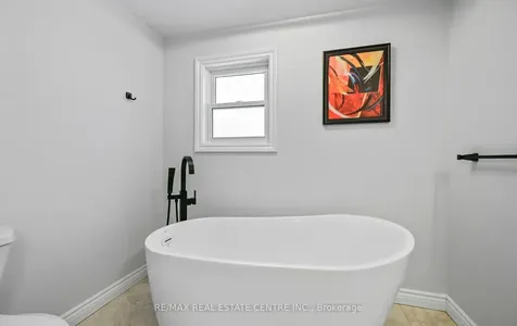 84 Viscount Road Brantford ON N3P 1Y7