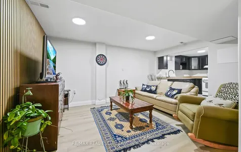 84 Viscount Road Brantford ON N3P 1Y7