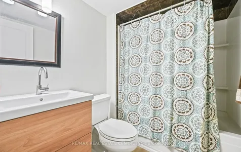 84 Viscount Road Brantford ON N3P 1Y7