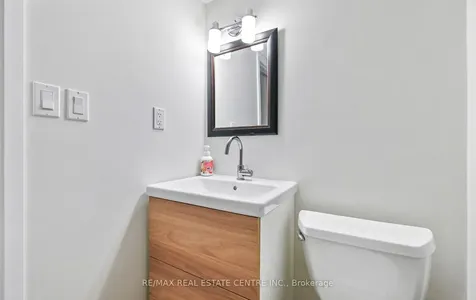 84 Viscount Road Brantford ON N3P 1Y7