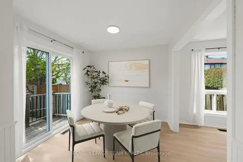 93 Hewitt Way Kanata ON K2L 3R3