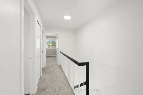 93 Hewitt Way Kanata ON K2L 3R3