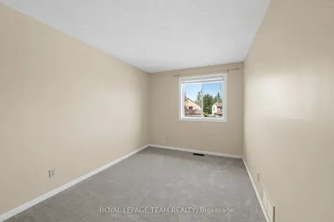 93 Hewitt Way Kanata ON K2L 3R3