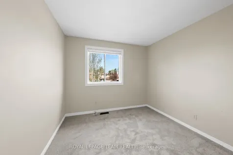 93 Hewitt Way Kanata ON K2L 3R3