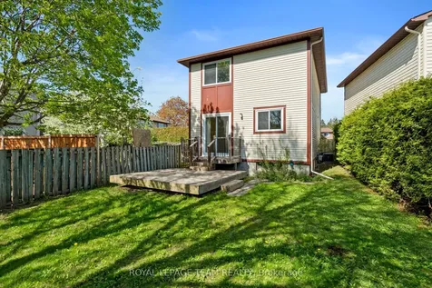 93 Hewitt Way Kanata ON K2L 3R3