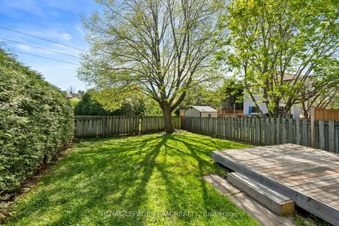 93 Hewitt Way Kanata ON K2L 3R3