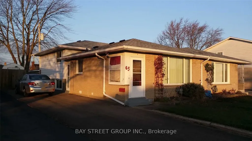 65 Saint Andrews Avenue Welland ON L3B 1E3