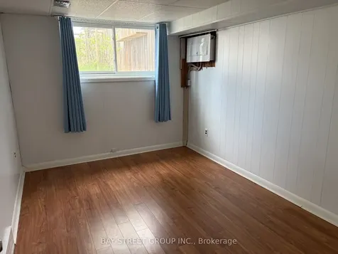 65 Saint Andrews Avenue Welland ON L3B 1E3