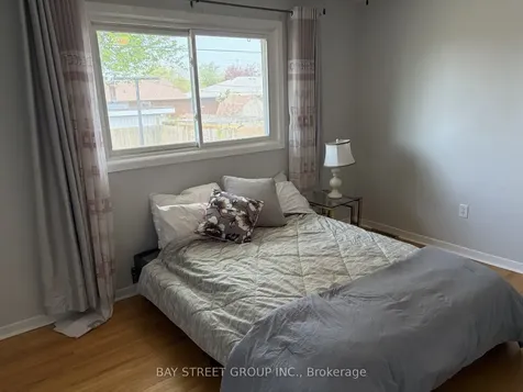 65 Saint Andrews Avenue Welland ON L3B 1E3